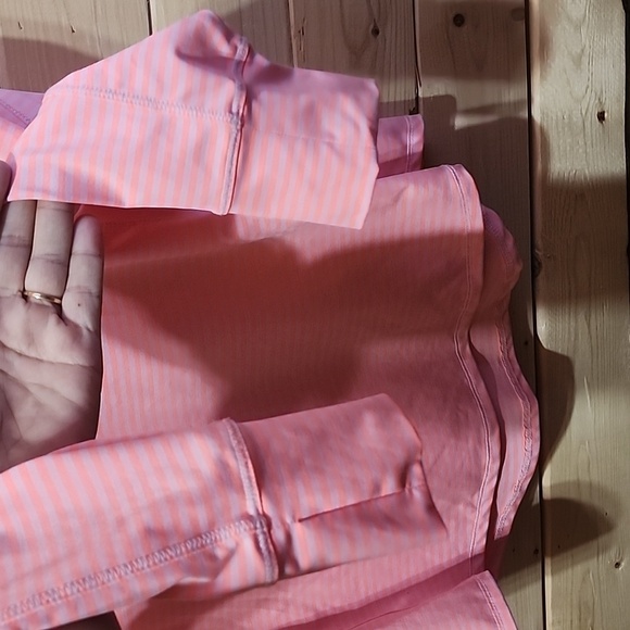 Vineyard Vines Stripe Relaxed The Shep Shirt size small NWOT - Picture 4 of 6